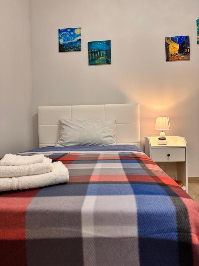 Holidays Apartment กาญารี ภายนอก รูปภาพ