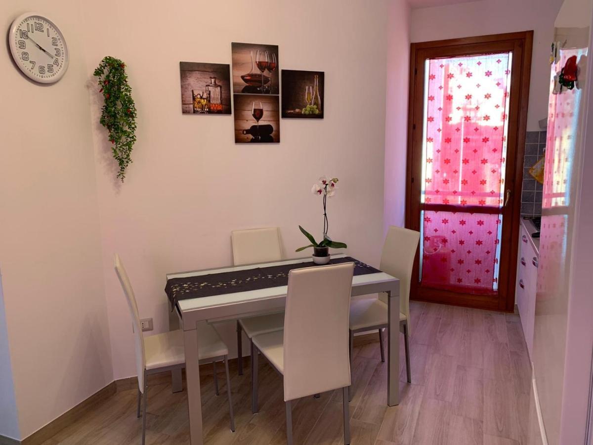 Holidays Apartment กาญารี ภายนอก รูปภาพ